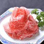 レアステーキ薄切り(霜降り 80g) 4,400円(税込)もございます。