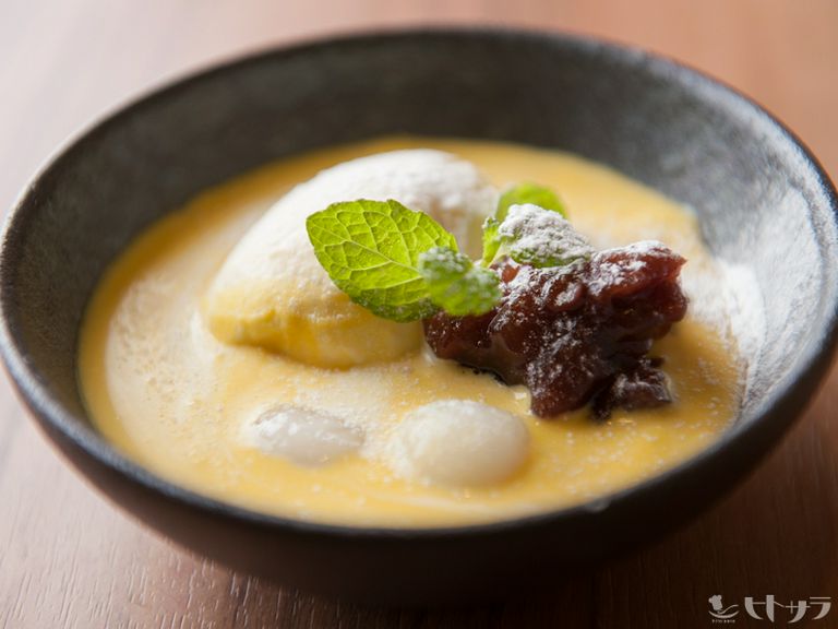 洋食出身のシェフが丹精込めてつくり上げるデザートの数々