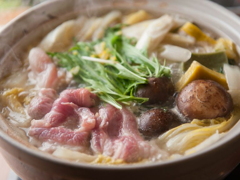 ぜいたくな味わい『もち豚と地鶏のゆずちゃんこ鍋』　一人前