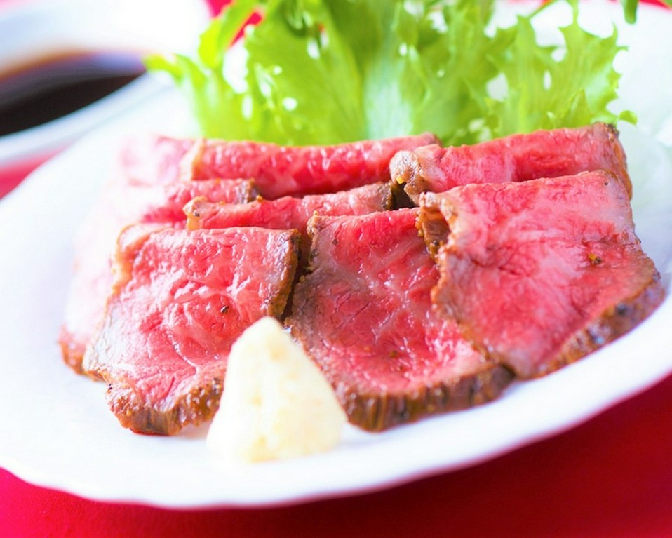 ローストビーフ　（500g～）ビーフカツサンドと同様にお持ち帰り用にもご利用いただけます