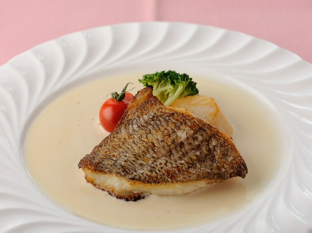 舌平目のソテークリームソース