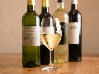 お酒の種類も数多くあり、お好みのお酒に出会えます