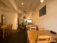 みんなでワイワイ楽しみたい方、お店がプライベートな空間としてご利用頂けます。

