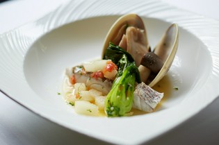 魚介の旨みを野菜に吸わせることで、奥深い味わいを