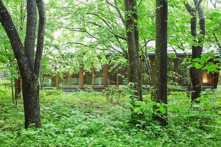 ホテルブレストンコートオリジナル元祖大阪屋軽井沢彫り皿 軽井沢彫家具 大坂屋家具店｜創業130年 長野県軽井沢町