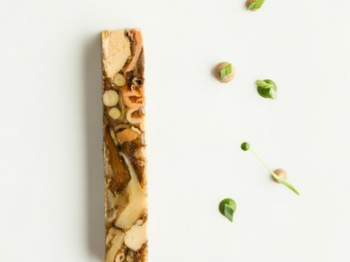 山のもたらす恵みを味わう「茸のテリーヌ」