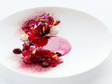 信州で古くから食される鯉を1年を通し、調理法を変えて提供