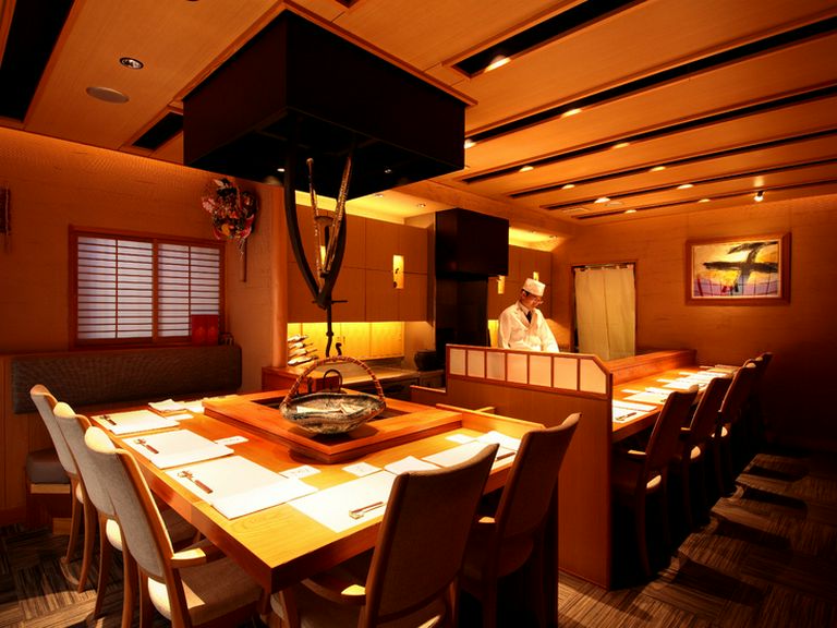 店内に入ると、居心地のいい静かなお部屋です