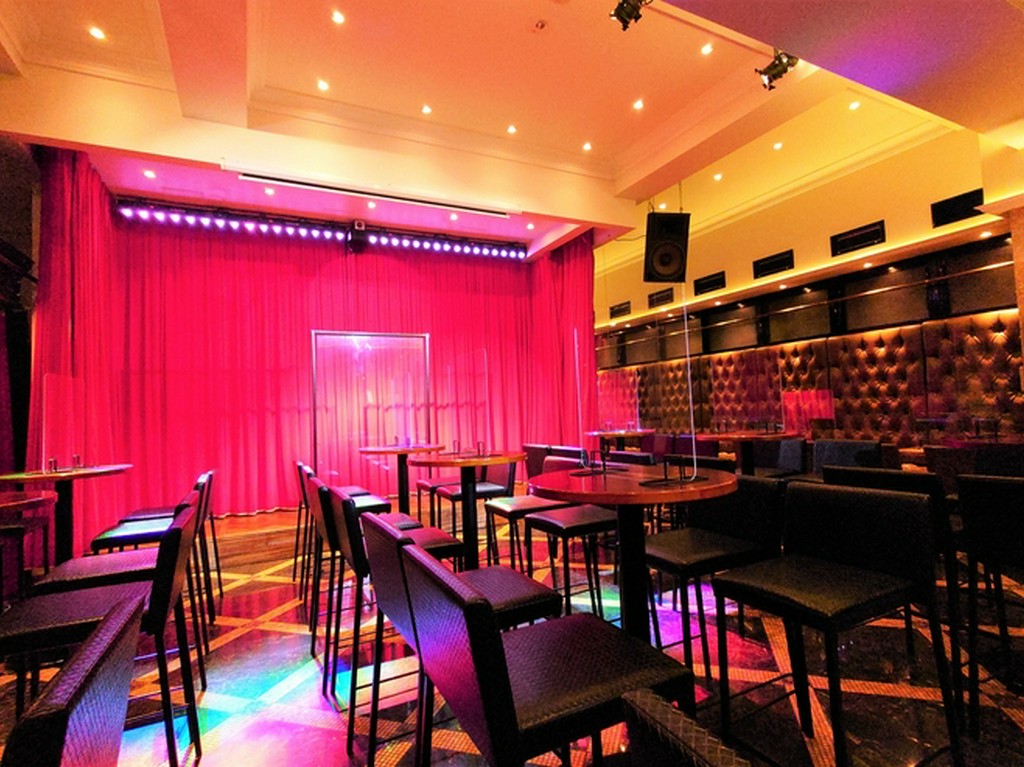 心躍るエントランス、これから始まる素敵な時間にワクワク