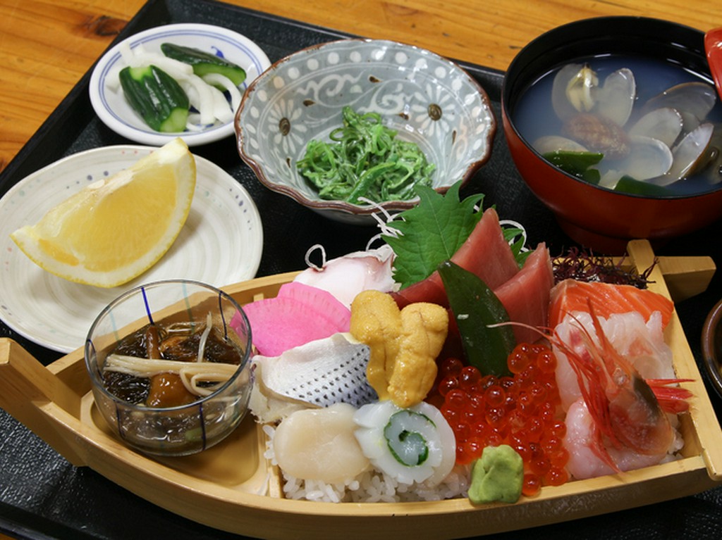 素材が本来持っている良さを活かした『浜っ子丼』