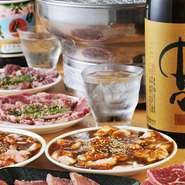 ビール以外にも、様々なお酒をバランスよく楽しめる【焼肉 ばんげ】。店内は貸切れば最大41名までの宴会が可能です。仕切りなどの隔たりがない開放的なつくりなので、仲間と一体感を楽しめます。