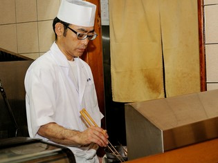 カウンターで一品一品出す『天麩羅』