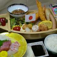 もう一つの食卓に『吉楽庵』！メニューは老若男女問わず豊富にあります。食事会、誕生日、お祝い事、法要などあらゆる行事に対応出来ます。家族の『絆』を大切に！団体個室が少ない為、まずはご予約ください。