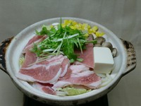 白味噌ベース　(多少のお時間がかかります）
ピリ辛味が入ります。
（ピリ辛なしも出来ます）