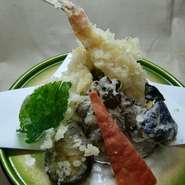 海老、魚介類、野菜4種　他
（※嫌いな種があれば変更出来ます）
