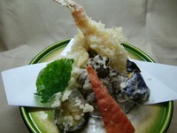 海老、魚介類、野菜4種　他
（※嫌いな種があれば変更出来ます）
