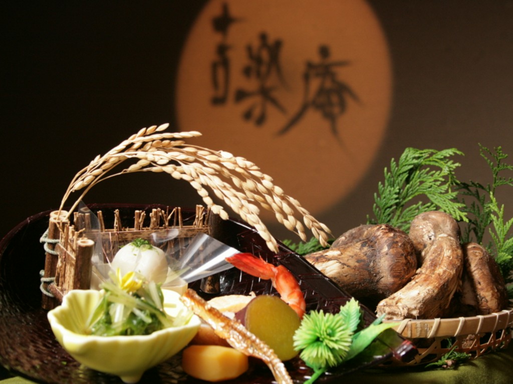 1週間前にご予約ください
食事のプランに応じての料理
お好きな料理
伊勢海老、アワビ、すっぽん、蟹料理