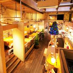 フルコースディナーでお客様のおもてなしを