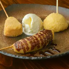 デザート系の串揚げは女性も喜ぶ新食感です