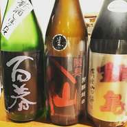 落ち着いた店内と客層。
季節のお料理と日本酒ワイン焼酎ウイスキー等多様なお酒を取り揃えてます。