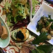 食事で季節の移ろいを感じる幸せな時間、空間をお楽しみください。