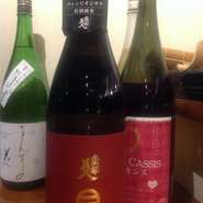 芳醇で爽やか。上質の米のフレーバーは幾つかのフローラルを含む精米歩合55%の特別純米酒