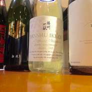 クラッシックな山廃造りでありながら味わいは華やかで端麗なモダンな味わい。