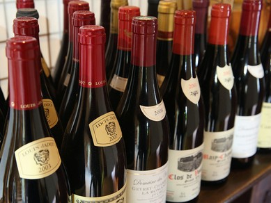 季節の味覚にあわせた銘ワインを堪能できます