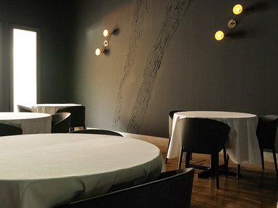 ブルゴーニュをはじめフランス全土から集めたワインを用意