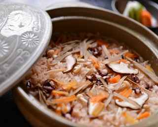 地タコの炊き込みご飯　　1200円