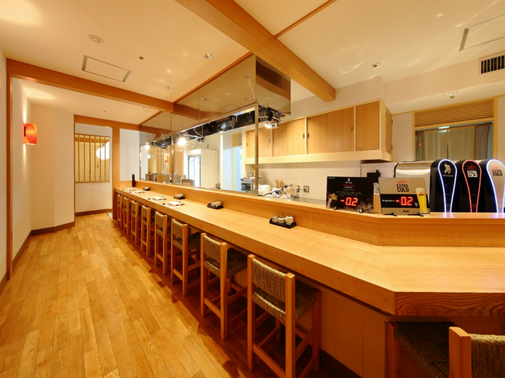 匠の技を間近でみながら、一人の時間も大満喫