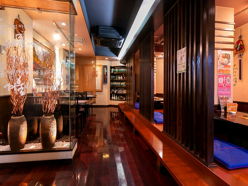 人びとを包み込む手づくりの温もり