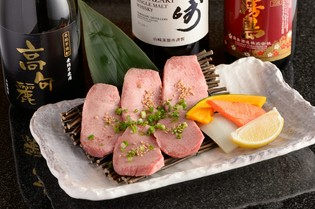 美味しさのエッセンスが詰まった『名物　上タン塩』