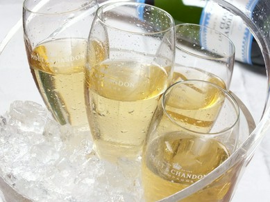 期間限定！飲み放題付コース３５００円〜