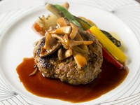 経験豊かなシェフによる手づくりハンバーグステーキです。