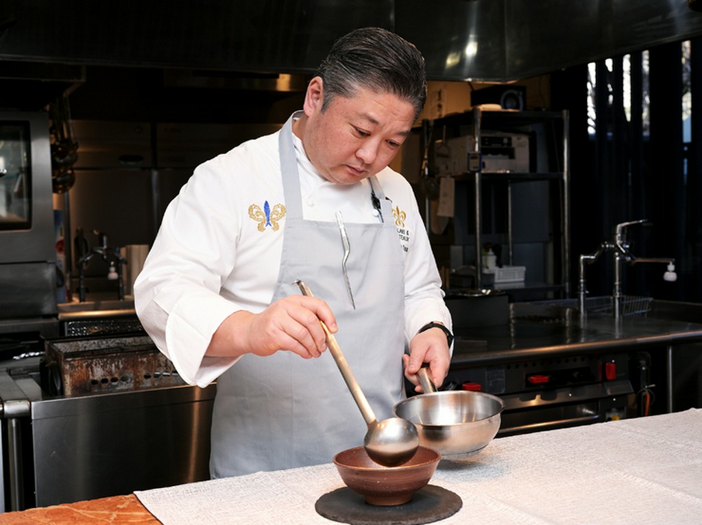 先輩や名店から学んだ大切な哲学をサービスマンを通してお客様へ