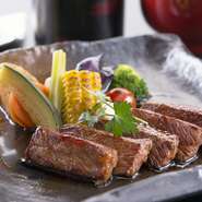 “光”の文字を冠したコース料理。一年に一度の記念日など、特別な日にもご利用頂きたい贅沢なコースです。