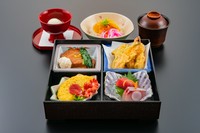 旬を大切にしつつも、お子様も楽しくお食事頂けるよう考案された料理です。※4000円のお子様料理は要予約となります。