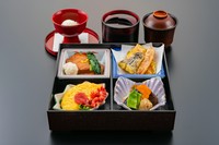 旬を大切にしつつも、お子様も楽しくお食事頂けるよう考案された料理です。※4000円のお子様料理は要予約となります。