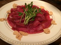 ソースにこだわりを持ち！
1番合う味にと言うことでしょうゆを使い
和風のソースにしております。