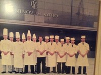 20年から前に総料理長率いるホテルで、料理の鉄人と言う番組で鉄人と闘える素晴らしい技術と人望をお持ちの方とご一緒させていただきました。