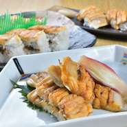 穴子は、夏バテ防止に栄養抜群の希少な国産穴子。恵まれた生息地で育つ瀬戸内海の穴子は、脂が乗り骨も皮も身もとても柔らかで魅力的。新鮮で上質な穴子を満喫してください。