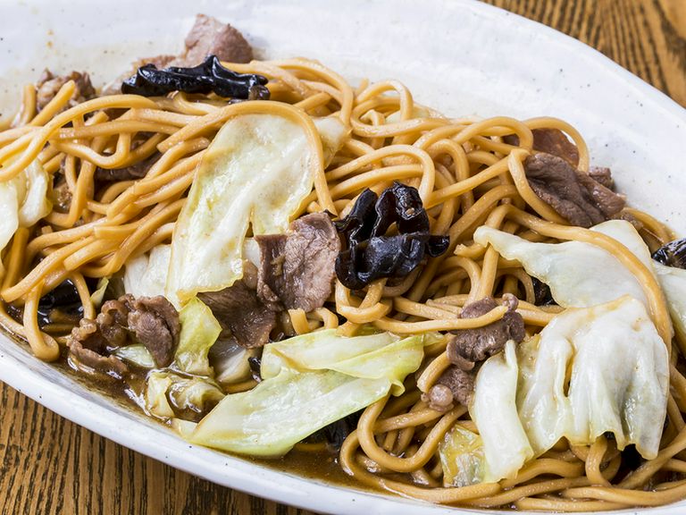 地元のＢ級グルメ　ローメン(マトンまたは豚肉)