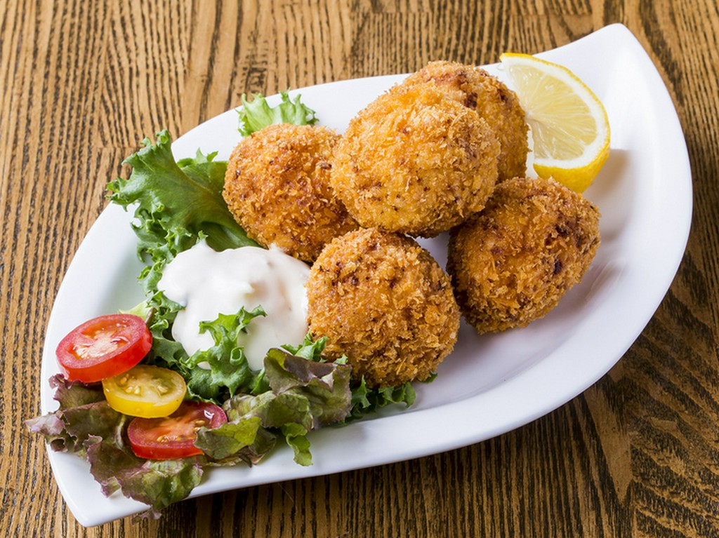 千葉直送の『イカのメンチ』は、お子様にも、酒のつまみにも好評