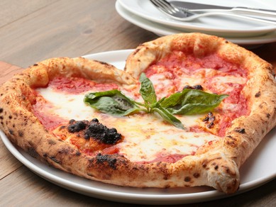 20種類ものメニューがある『焼きたてピッツァ』