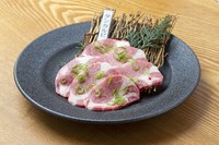 特製ネギ塩タレで、お召し上がりください。