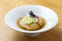 横隔膜の部分で柔らかく旨みの濃いお肉。