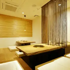 最大30名さまがお寛ぎ頂けるお席をご用意しております