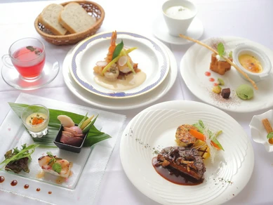 ※要予約※お魚料理とお肉料理が両方楽しめてボリューム感のある『unique～ユニックコース』
