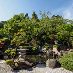 古き良き日本建築に抱かれて、最上級の会席・御膳に舌鼓